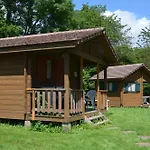 De 3*